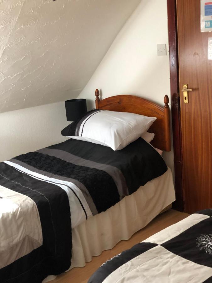 Brown'S Guest House Peterhead Extérieur photo